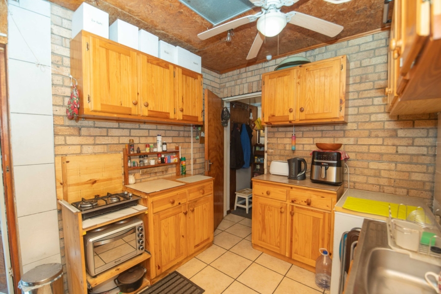 6 Bedroom Property for Sale in Bluewater Bay Eastern Cape